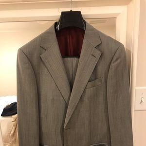Spier and Mackay light grey herringbone suit. 40R.